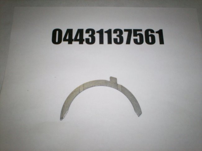 04431137561