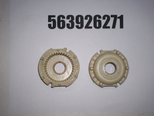563926271
